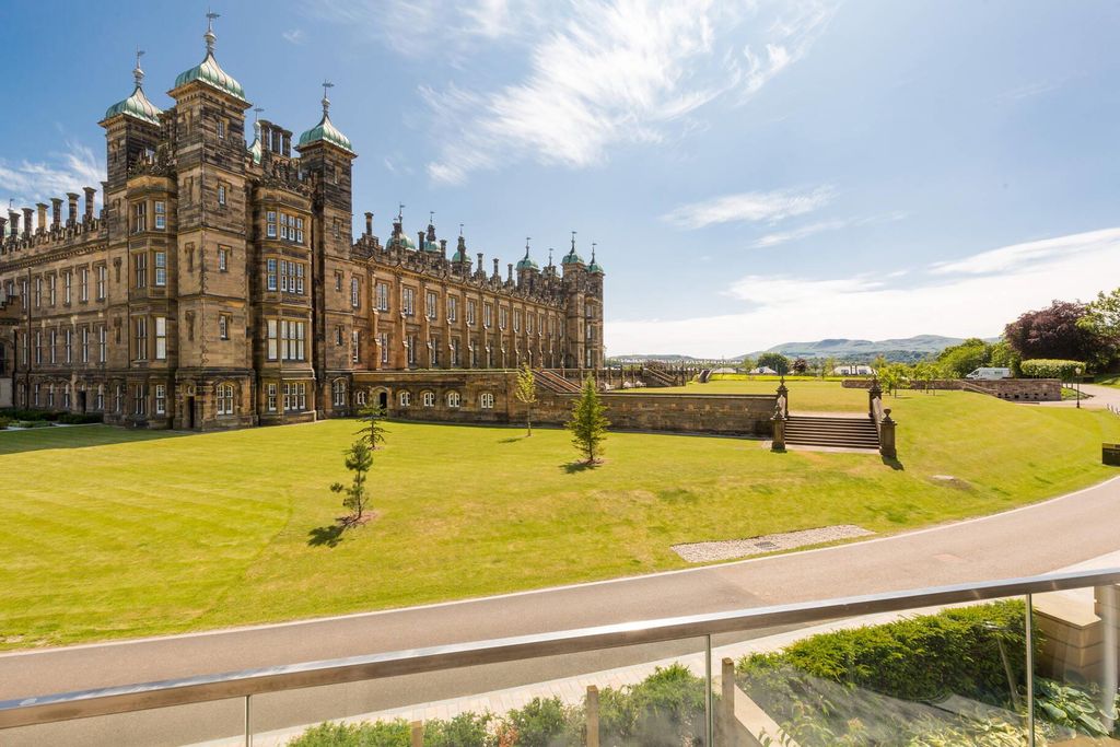 Additional image 4 of 2 bed flat for saleDonaldson Crescent, Edinburgh EH12