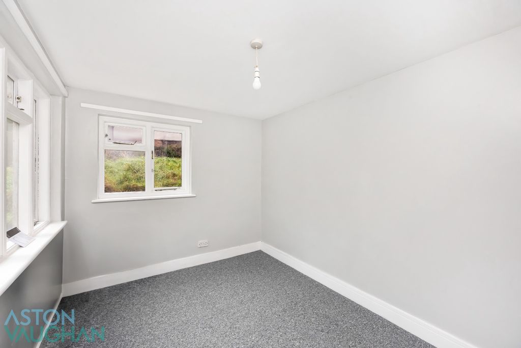 Property photo 2 of 10 4561821