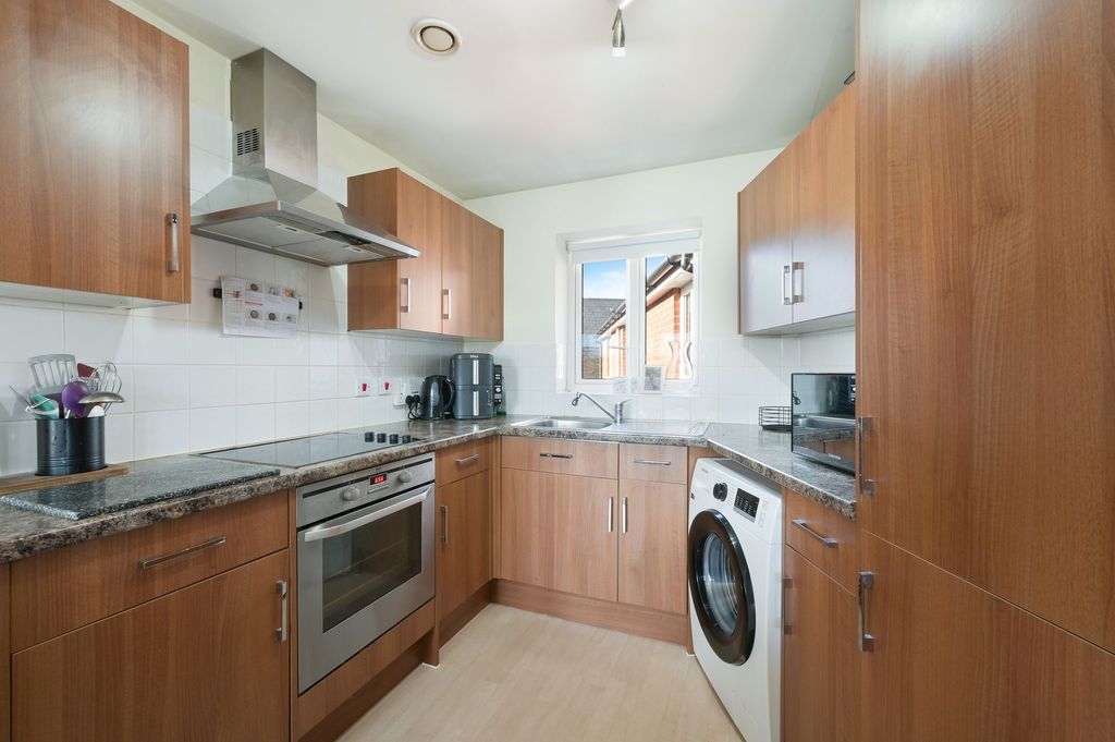 Property photo 3 of 15