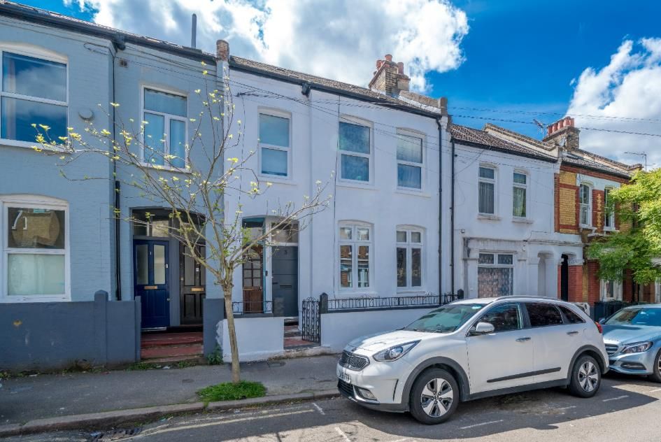 Property photo 1 of 9 Exterior.Png