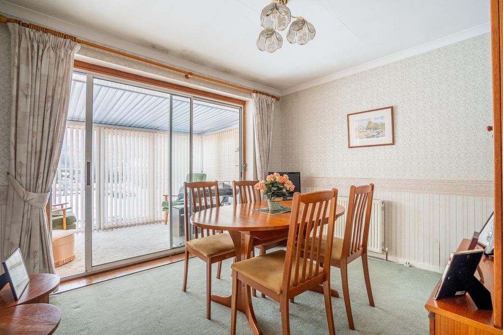 Property photo 2 of 16 Dining Room