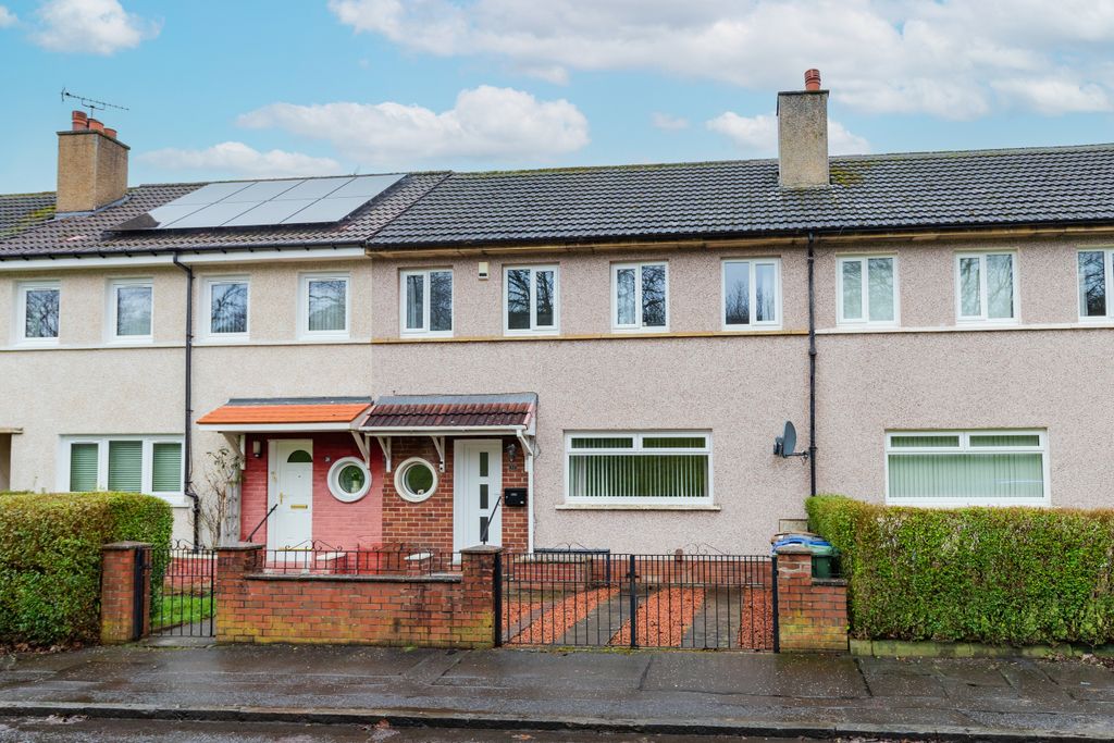 Property photo 1 of 22 33 Marnock Terrace Paisley 3L-44