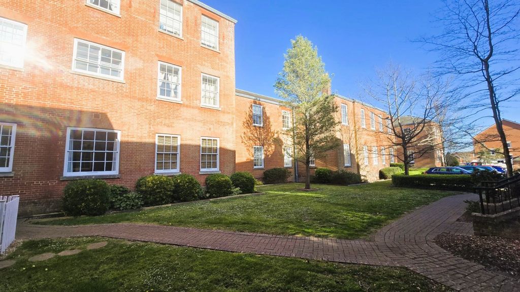 Property photo 3 of 9 Picture No. 11