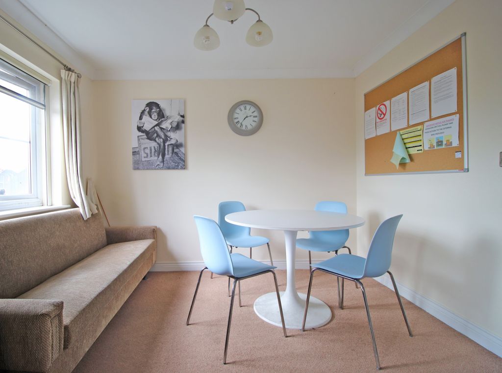 Property photo 2 of 4