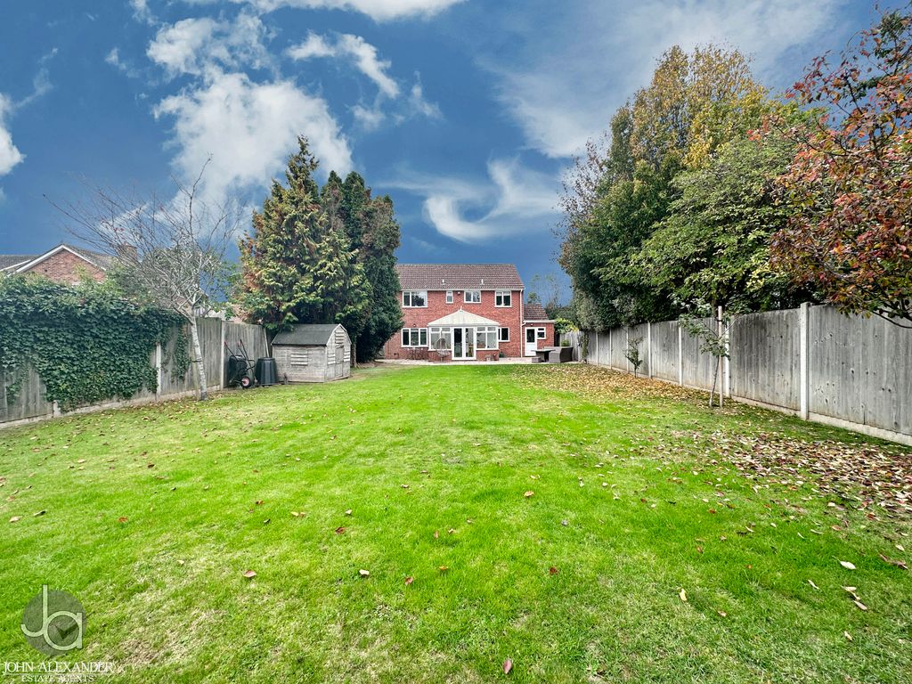 Property photo 2 of 32 20251018_111603500_0.5