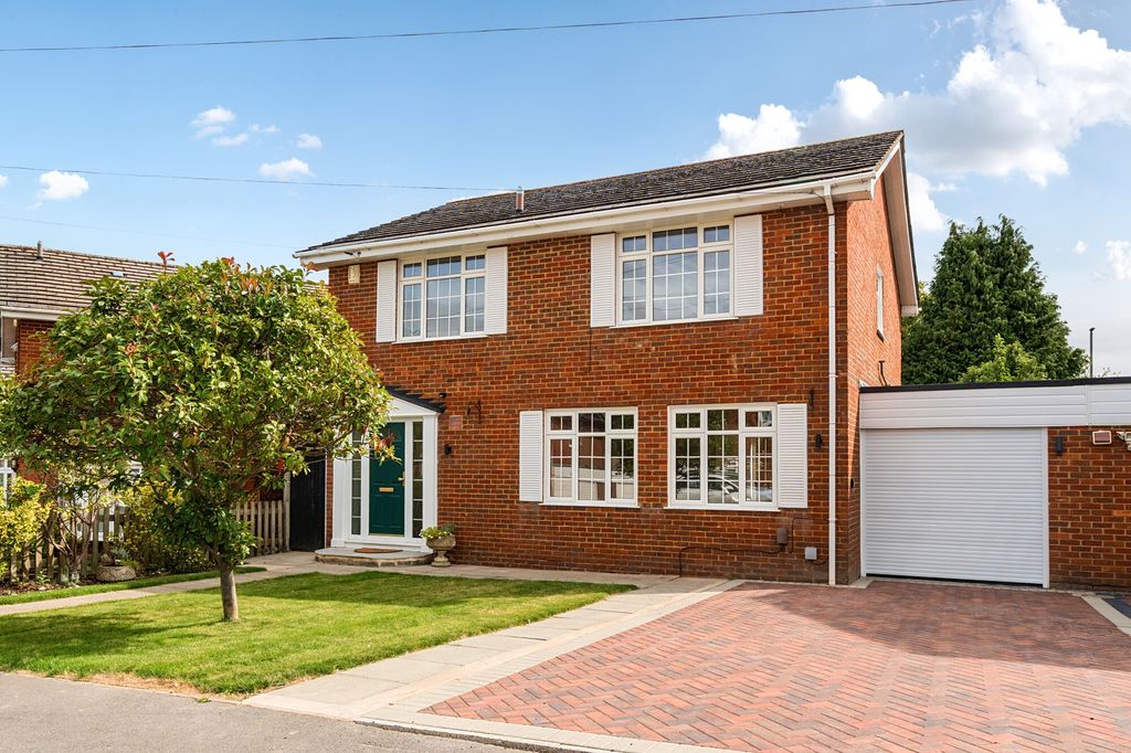 Property photo 1 of 18