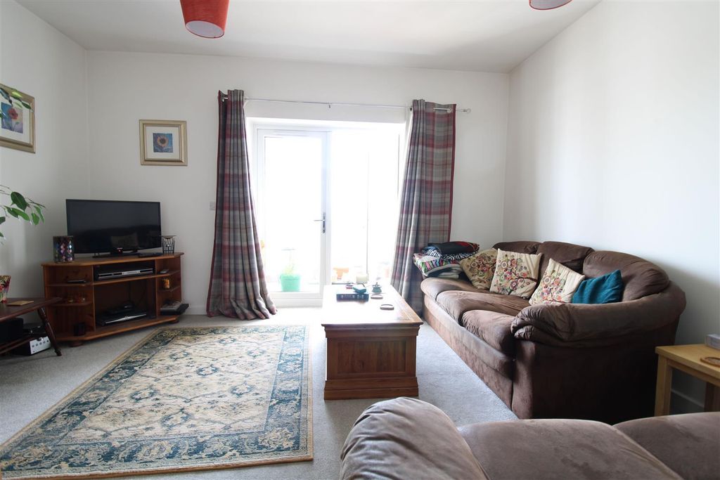 Property photo 3 of 6 Aurora Sitting Room.Jpg