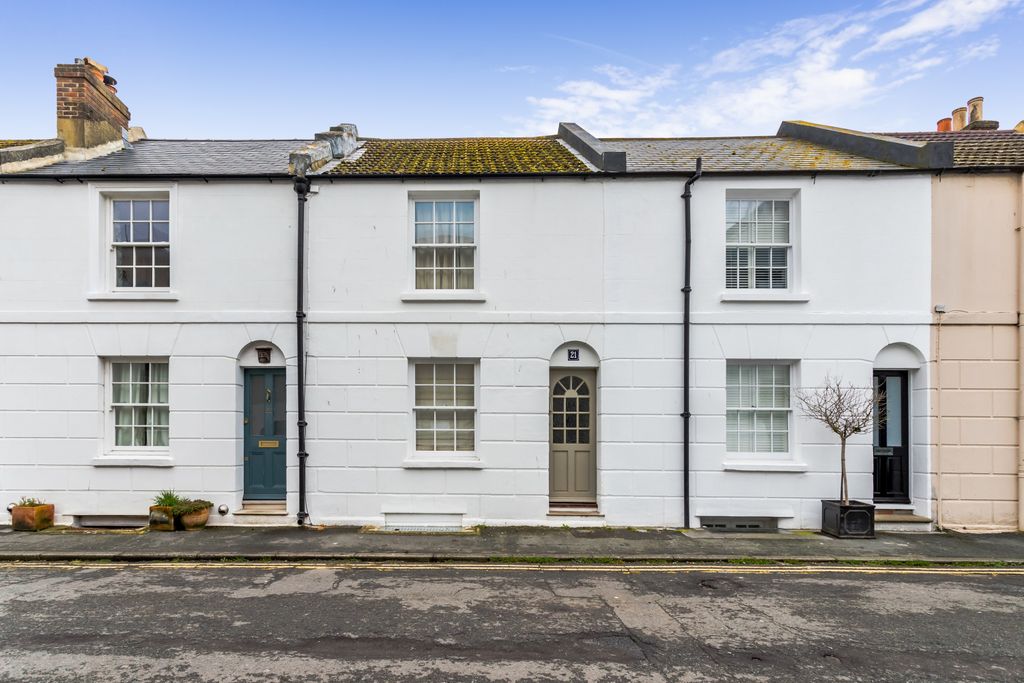 Property photo 1 of 13