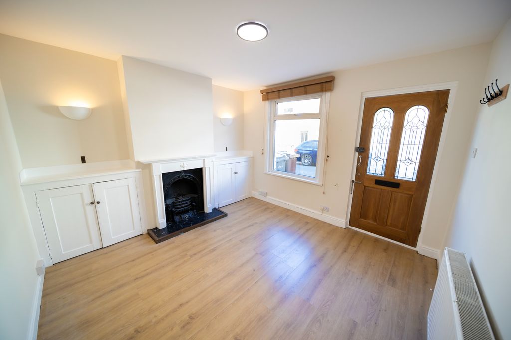 Property photo 3 of 26