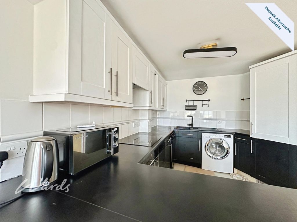 Property photo 3 of 25 Kitchen