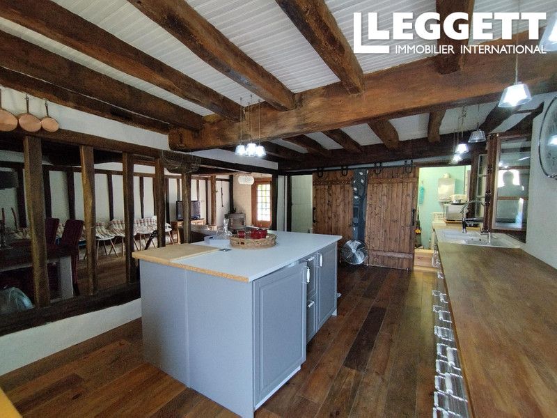 Property photo 2 of 10