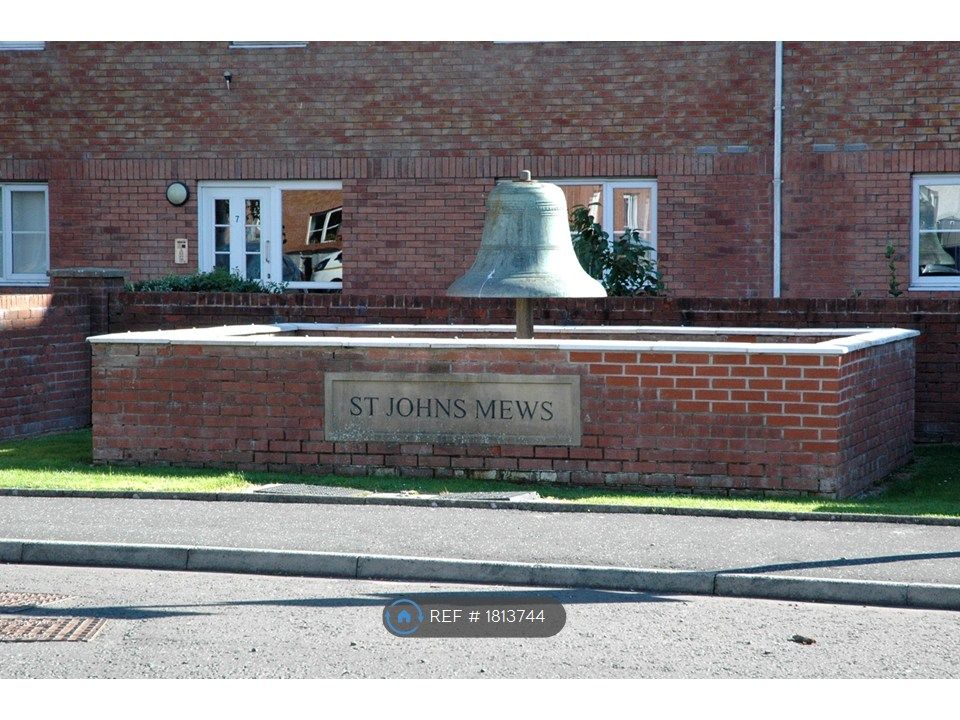 Property photo 2 of 28