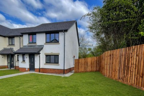 Property photo 1 of 33