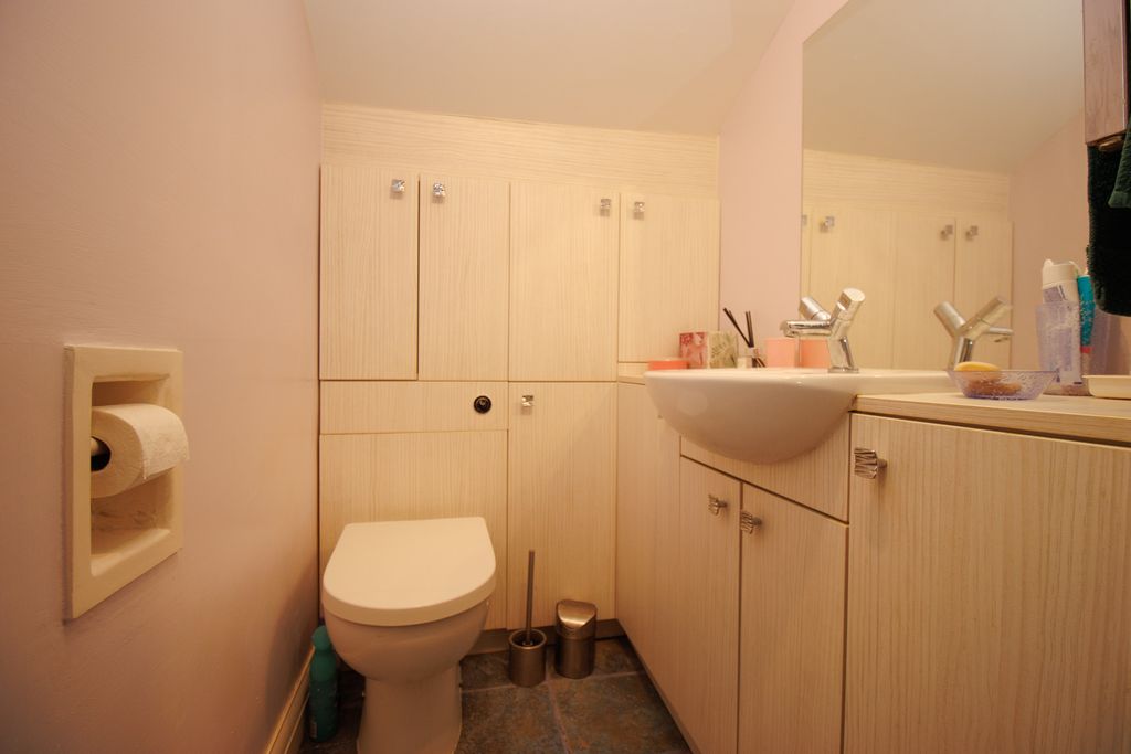 Additional image 13 of 4 bed cottage for saleReynolds Street, Filey YO14