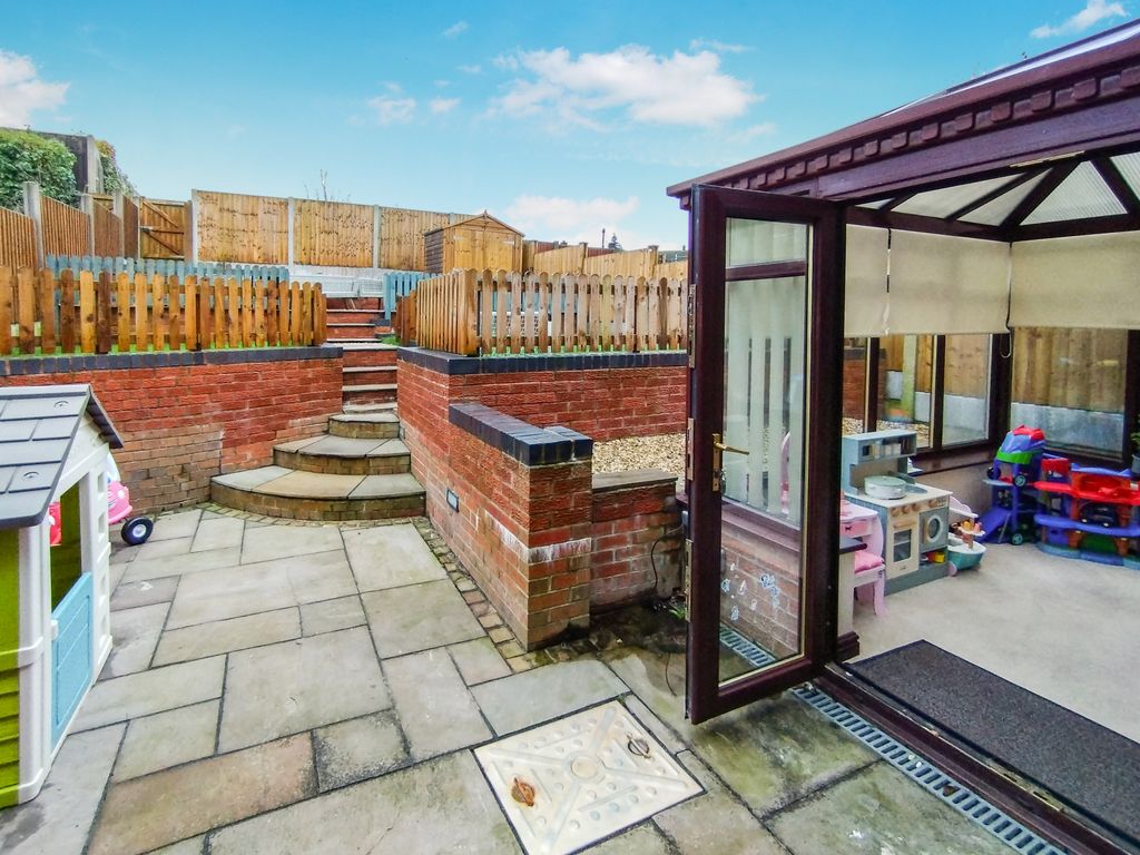 Property photo 3 of 34