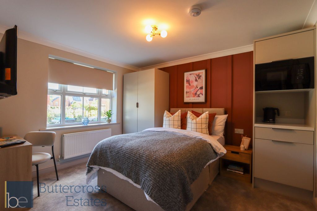 Property photo 1 of 13 Room 1