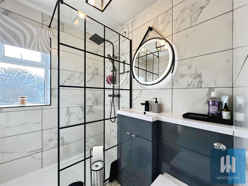 Property photo 2 of 23 Picture No. 06