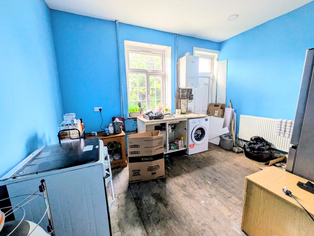 Property photo 3 of 12 1000044368