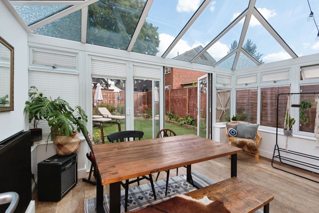 Property photo 3 of 17 Pbox-Img.Jpg