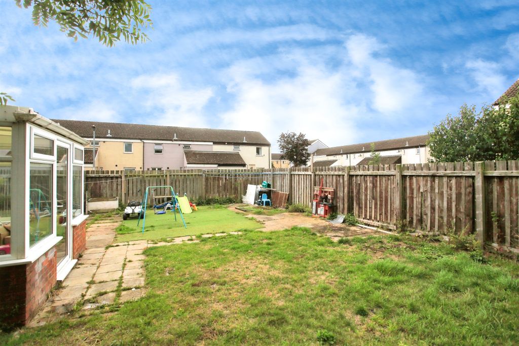Property photo 2 of 17 Outside