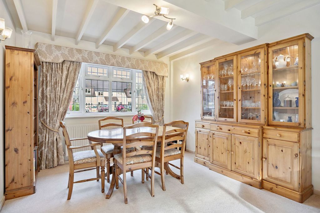 Property photo 3 of 19