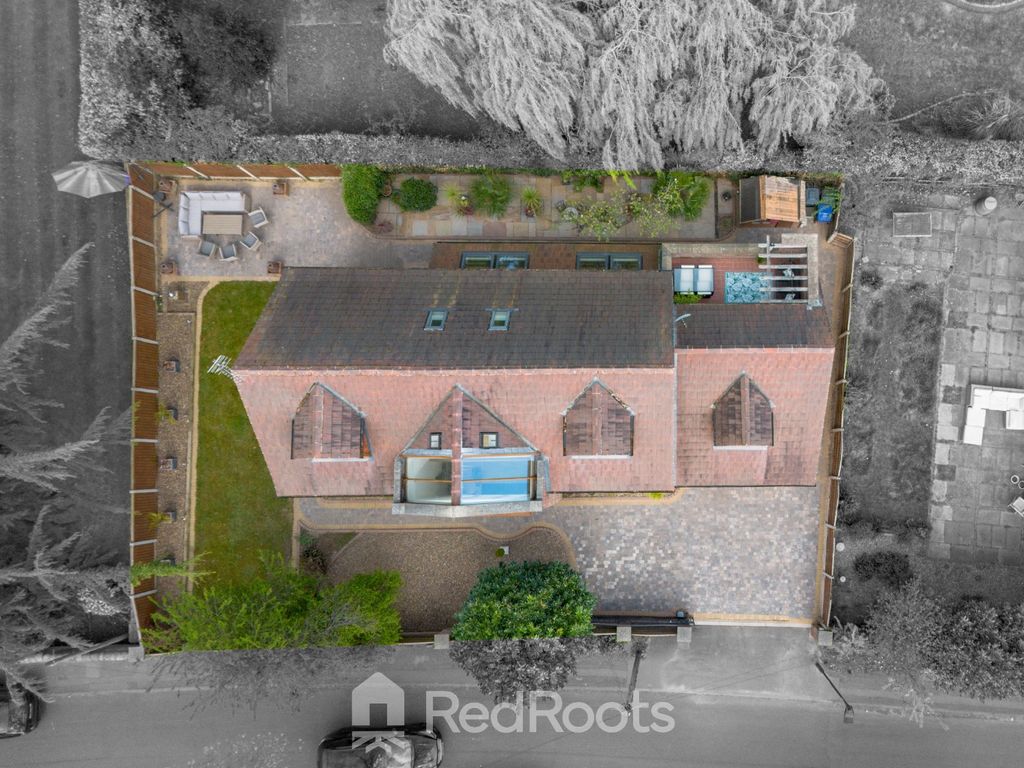 Property photo 2 of 41 3934064