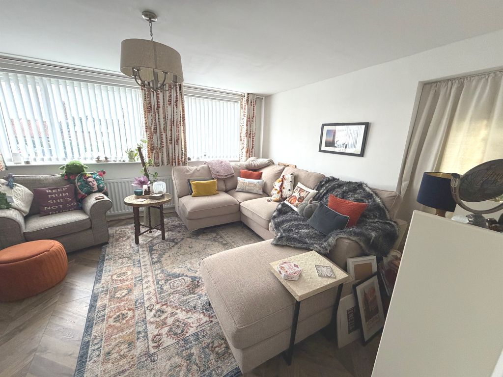 Property photo 2 of 24