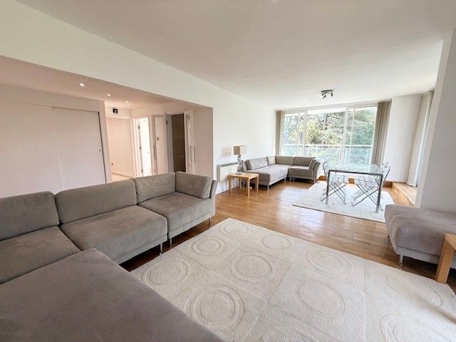 Property photo 2 of 18 Living Room
