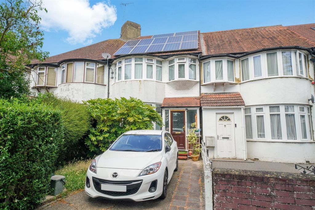 Property photo 1 of 13 17 Horsenden Avenue - Ybrkmhlcvzqmimktzqwq.Jpg