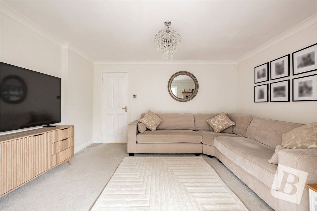 Property photo 2 of 19 Picture No. 05