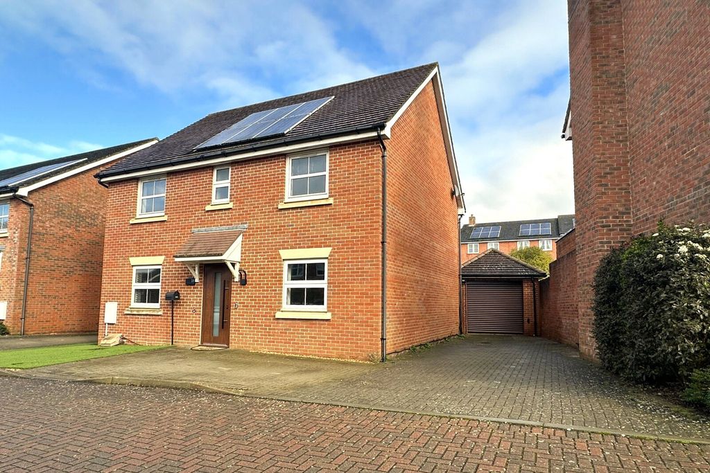 Property photo 1 of 17 Picture No. 05