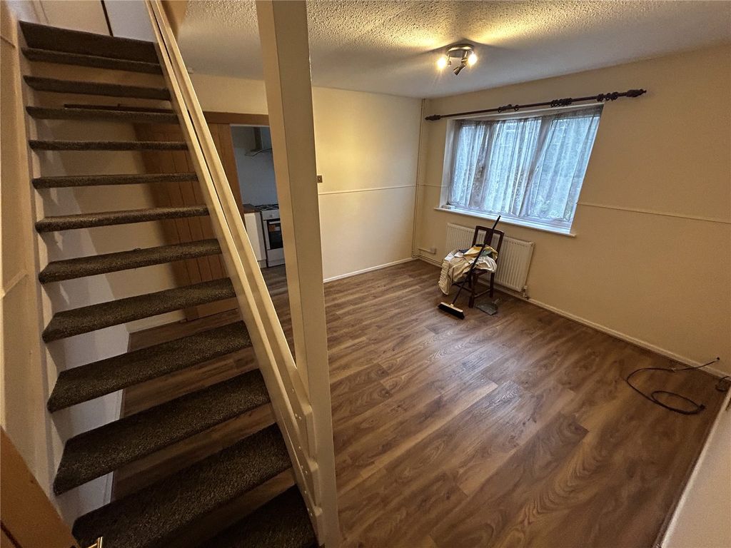 Property photo 2 of 5 Picture No. 08