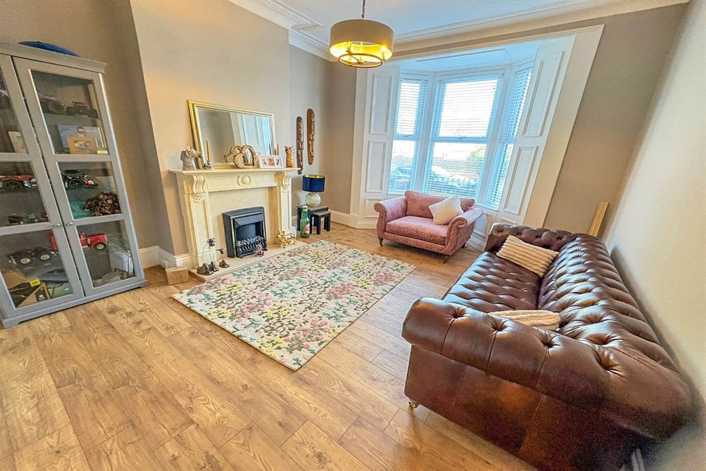 Property photo 2 of 24 Living Room