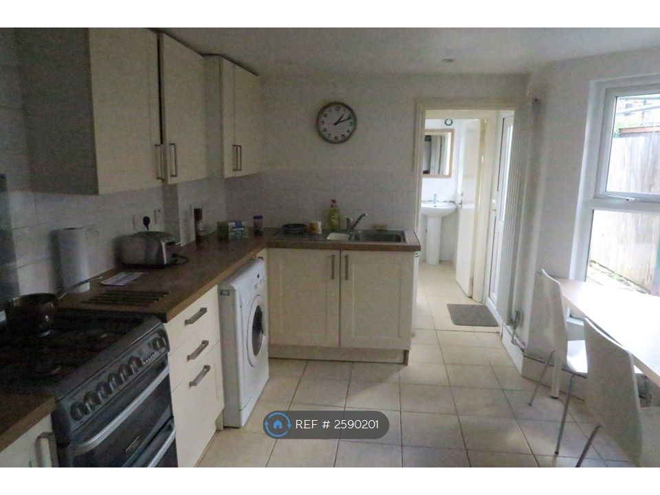 Property photo 3 of 13