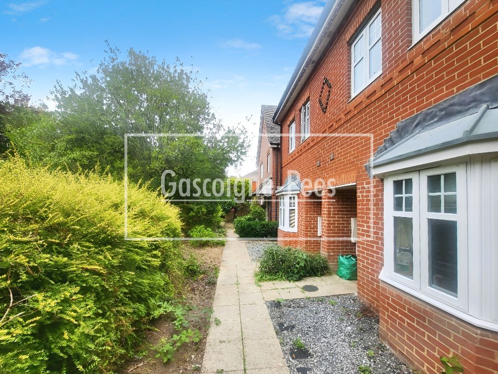 Property photo 2 of 13
