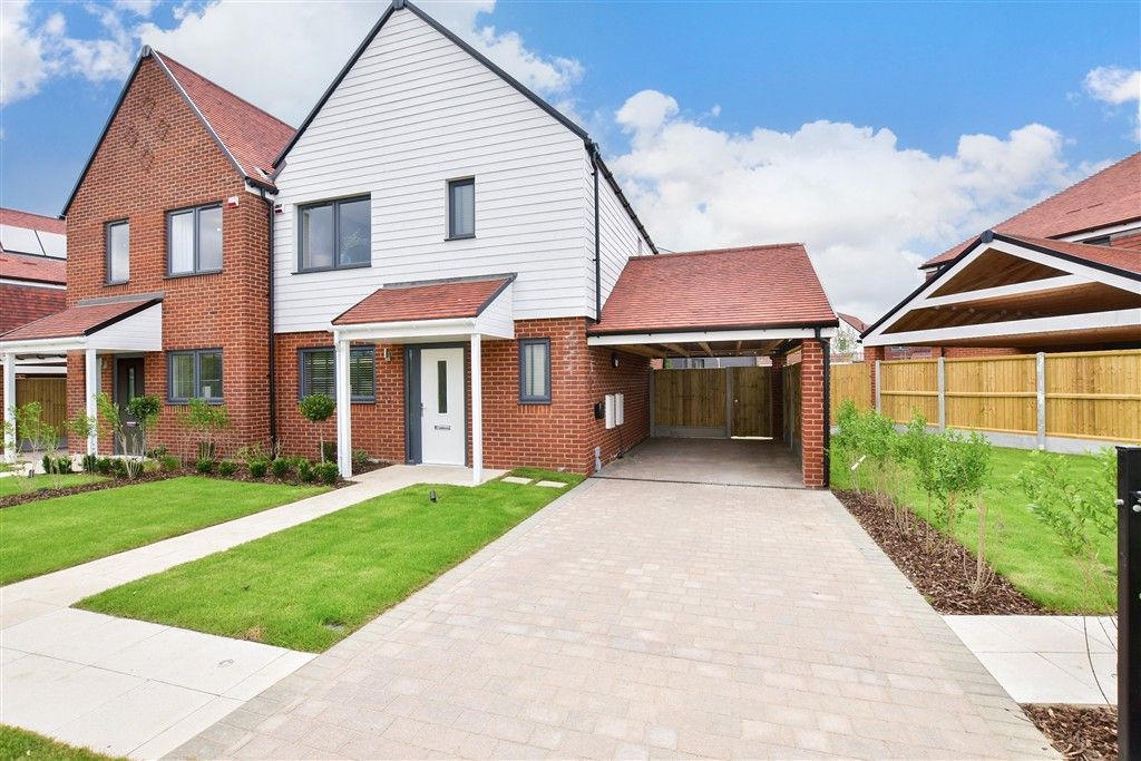 Property photo 1 of 5 Front