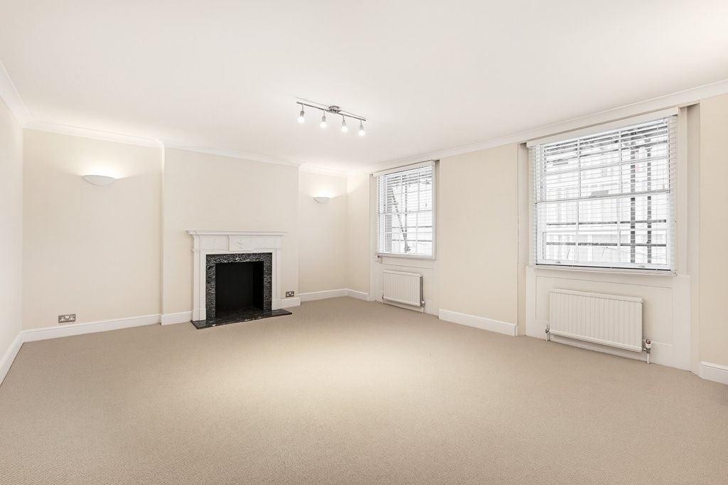 Property photo 2 of 14 Picture No. 17