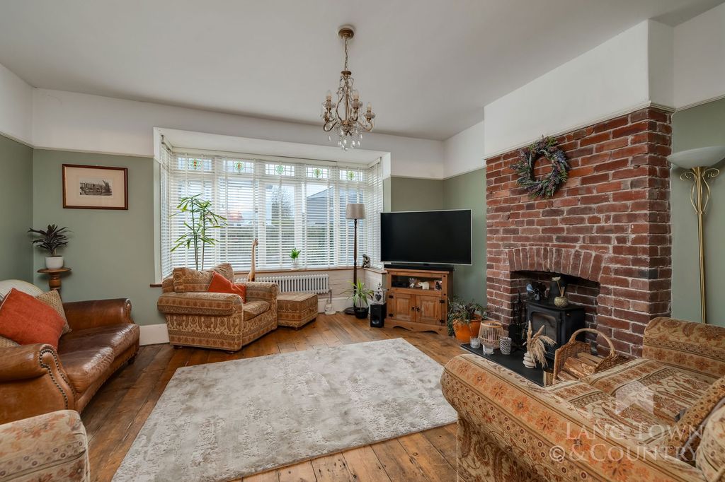 Property photo 3 of 21