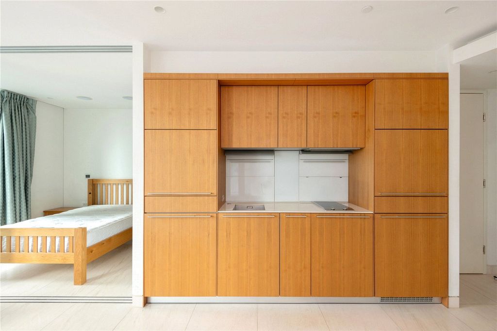 Property photo 3 of 12 Picture No. 05