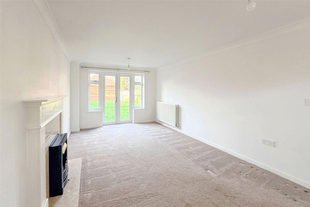 Property photo 2 of 21 Picture No. 02