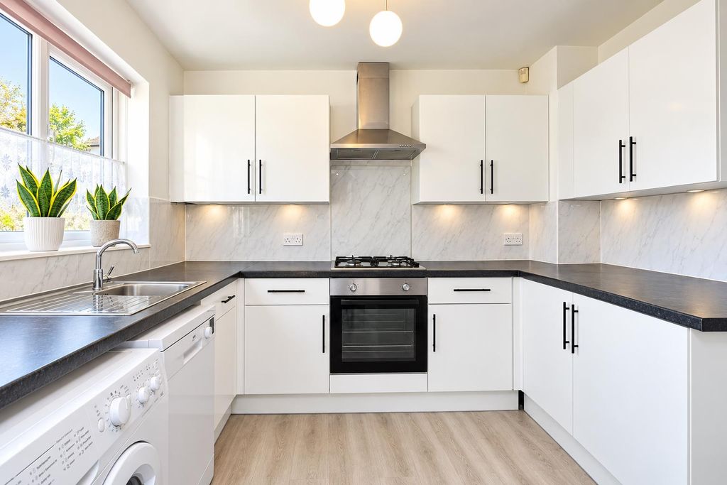 Property photo 2 of 10 1.Png