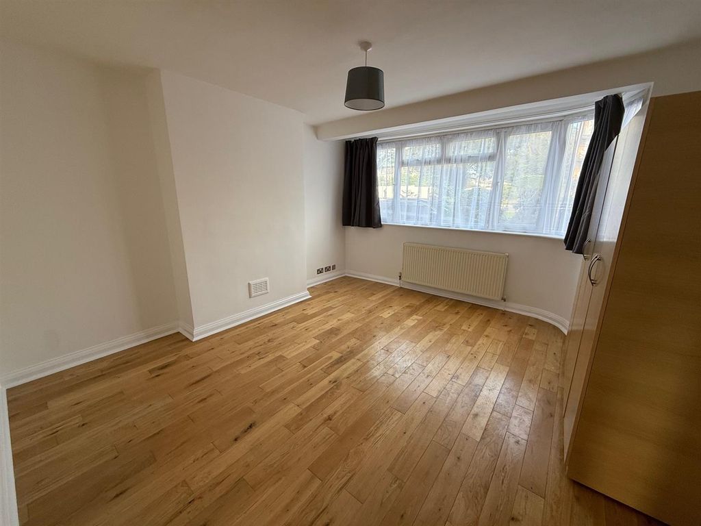 Property photo 2 of 8 2.Jpg