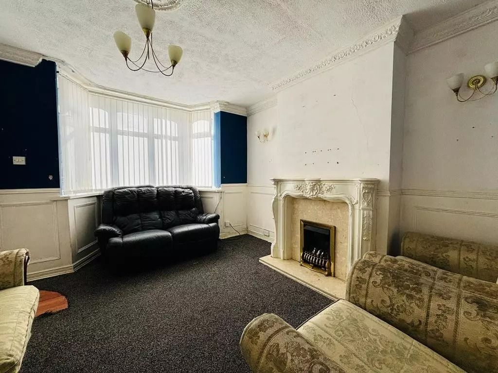 Property photo 2 of 13
