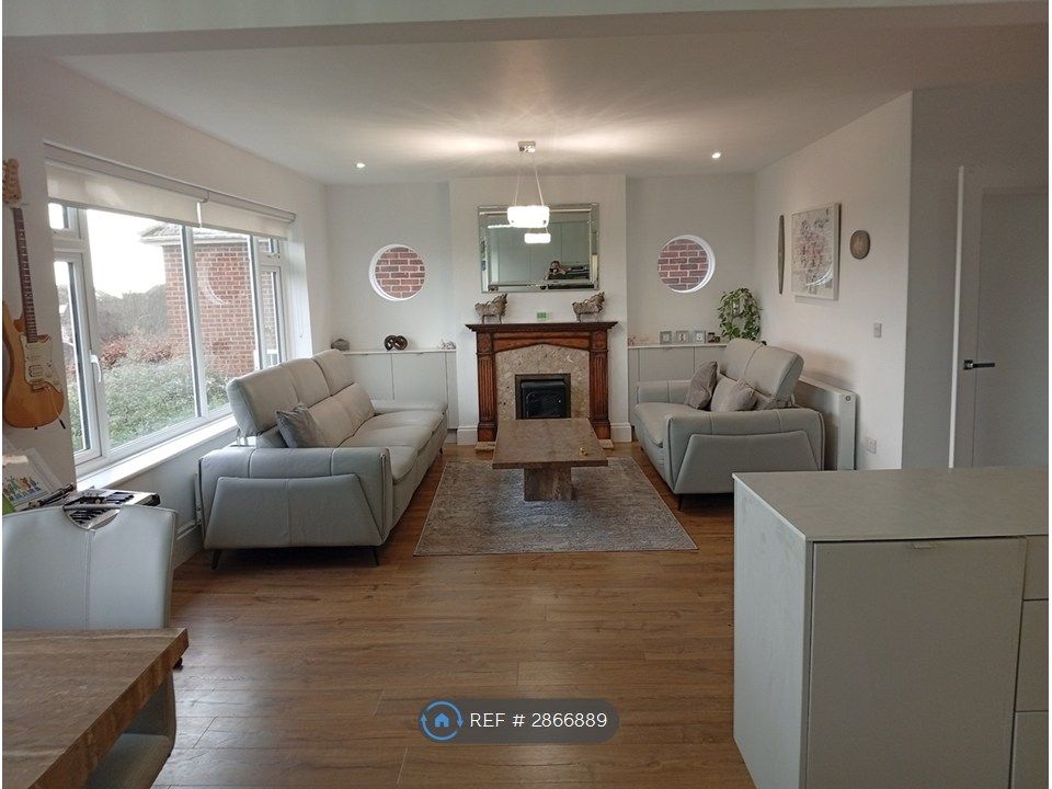 Property photo 2 of 14 Living Room