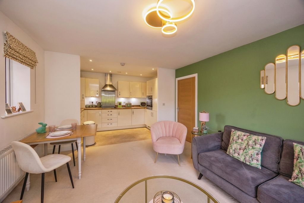 Property photo 1 of 16 Pbox-Img.Jpg