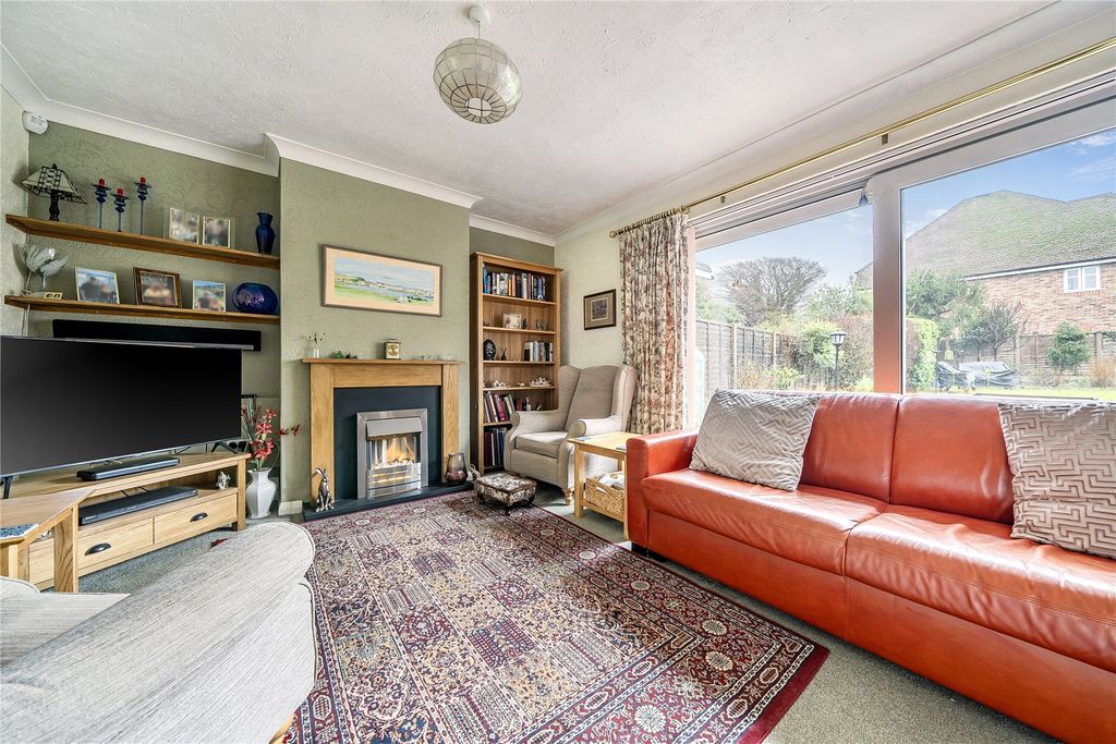 Property photo 2 of 22 Picture No. 12