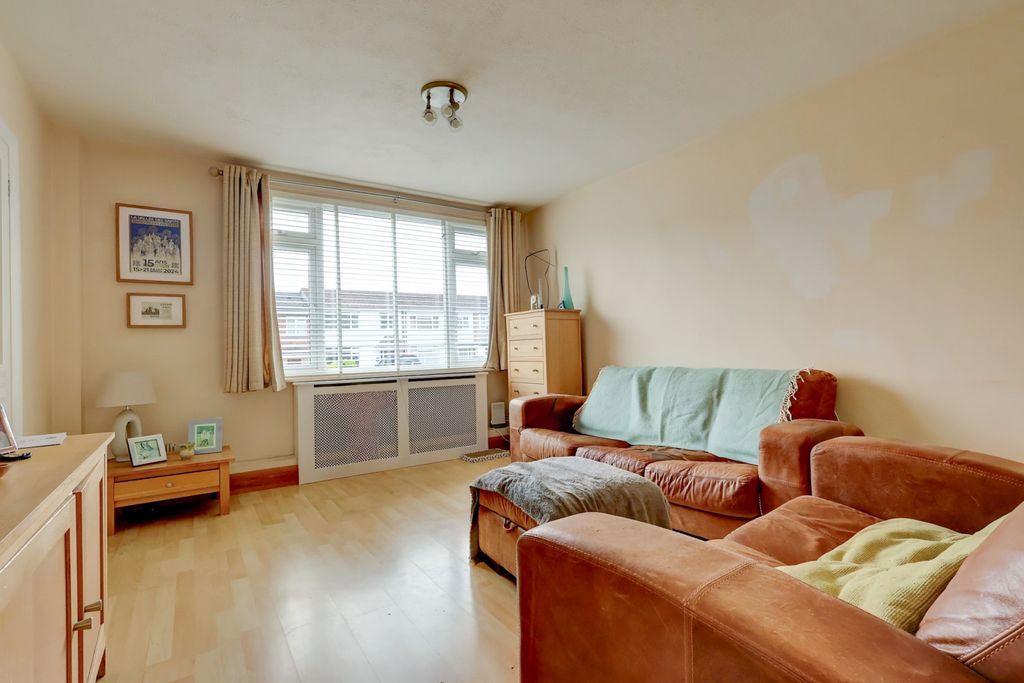 Property photo 3 of 10 Picture No. 13