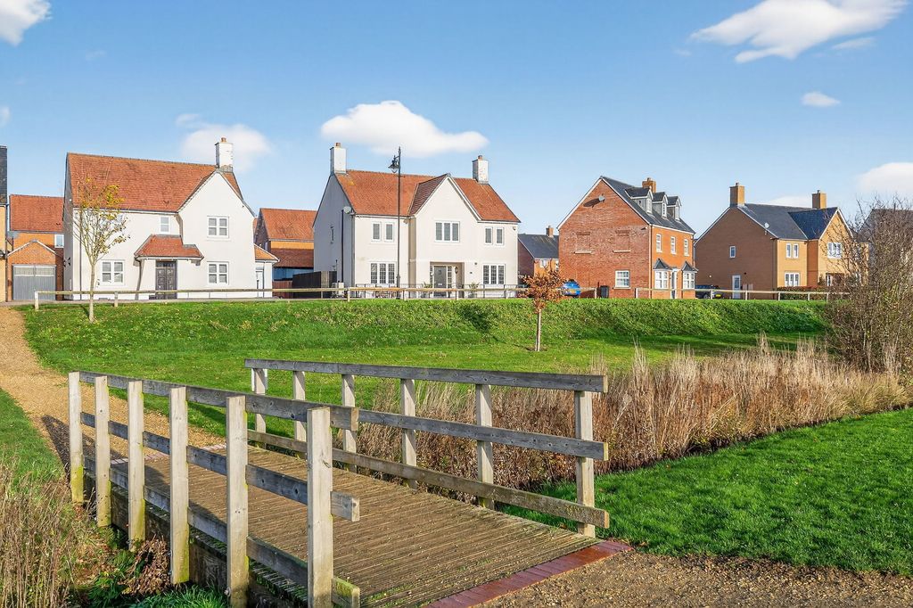 Property photo 1 of 54