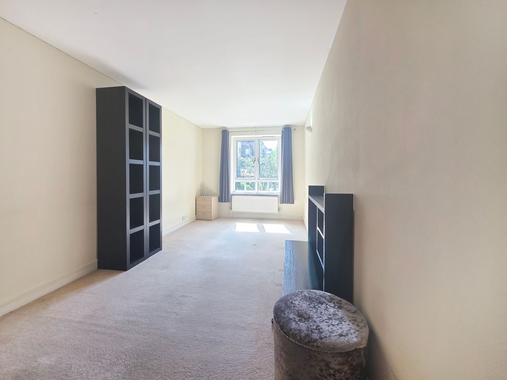 Property photo 3 of 16 Gallery