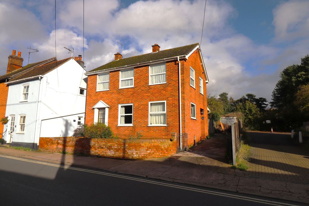 Property photo 1 of 9